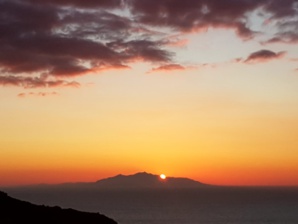 La photo du jour : le Soleil surgit au-dessus de l'Ile d'Elbe La photo du jour : le Soleil surgit au-dessus de l'Ile d'Elbe
