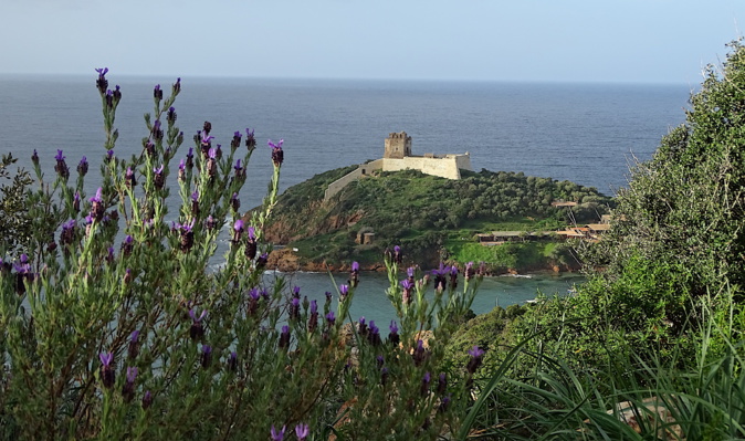 La photo du jour : le fortin de Girolata La photo du jour : le fortin de Girolata