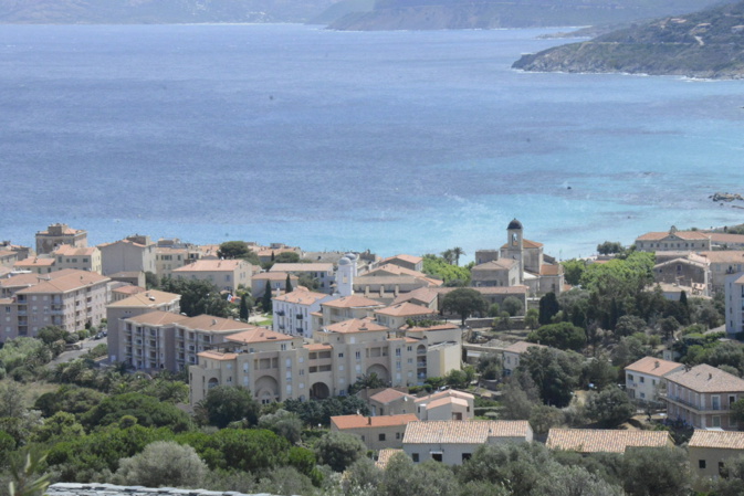 Coronavirus : l'accès à la promenade la Marinella de Lisula interdit à partir de demain Coronavirus : l'accès à la promenade la Marinella de Lisula interdit à partir de demain