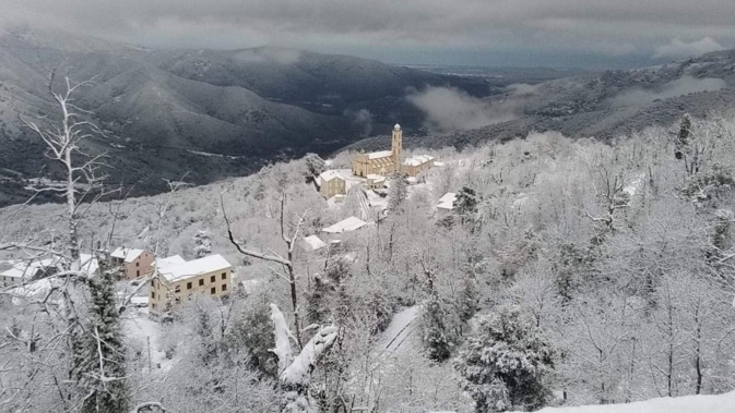 Les photos de cette neige de printemps que vous avez partagées avec nous Les photos de cette neige de printemps que vous avez partagées avec nous