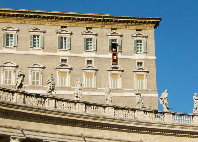 Coronavirus : Ce soir à 18h l'Urbi et Orbi exceptionnel du Pape François Coronavirus : Ce soir à 18h l'Urbi et Orbi exceptionnel du Pape François