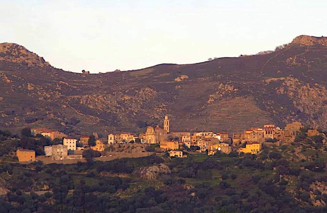 La photo du jour : u bellu paese di Montemaiò 