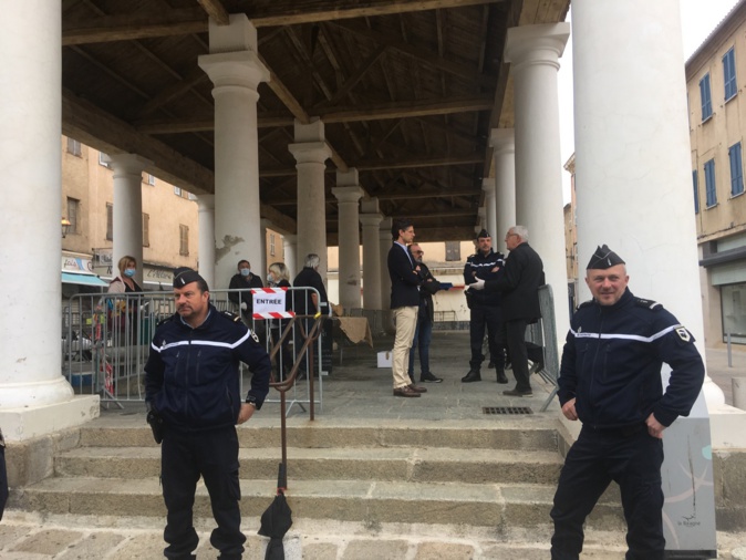 Le marché couvert de l'Ile-Rousse reprend vie 