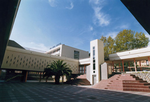 Talamoni-Tomasi : "Il est urgent d’annoncer le report de la rentrée scolaire en septembre" Talamoni-Tomasi : "Il est urgent d’annoncer le report de la rentrée scolaire en septembre"