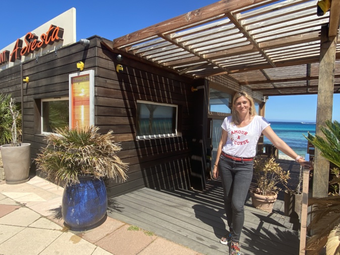 En Corse Les Paillotes Tombent A L Eau