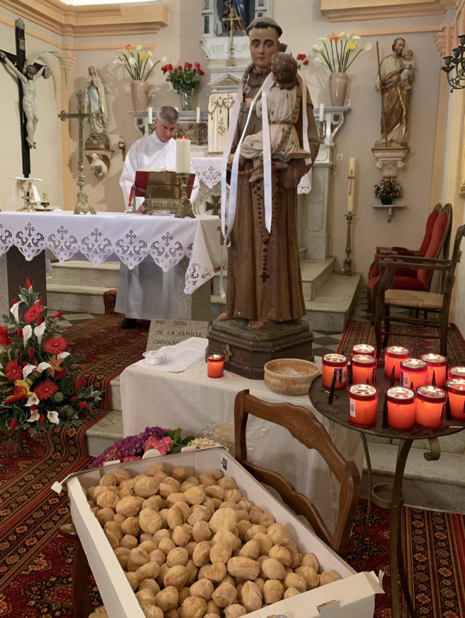 Saint-Antoine de Padoue honoré à Guargualé Saint-Antoine de Padoue honoré à Guargualé