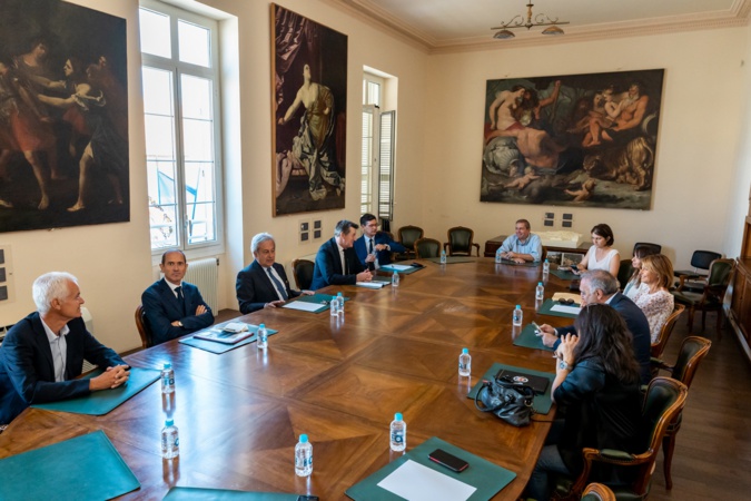 Photos Eyefinity Prod/Kevin Guizol Photos Eyefinity Prod/Kevin Guizol