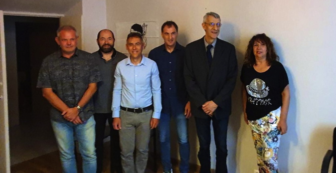 Luc Chautard, entouré notamment de José Oliva et du député Castellani.