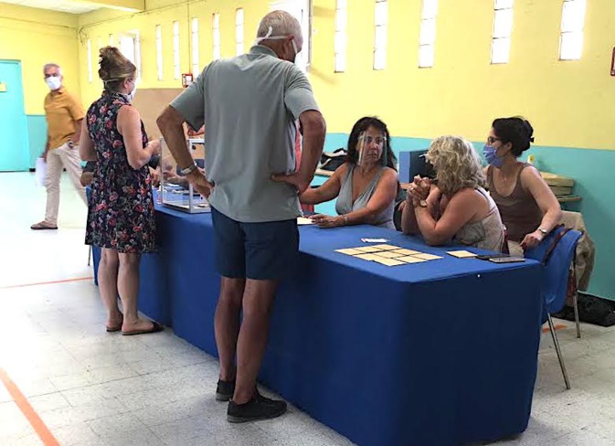 EN DIRECT - Second tour des municipales 2020 en Corse : les bureaux de vote fermés, le dépouillement commence EN DIRECT - Second tour des municipales 2020 en Corse : les bureaux de vote fermés, le dépouillement commence