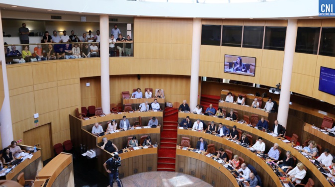 Hémicycle de l'Assemblée de Corse. Photo Michel Luccioni. Hémicycle de l'Assemblée de Corse. Photo Michel Luccioni.