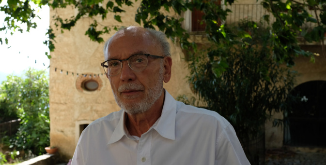 Jean-Louis Devèze dans son village de Lama Jean-Louis Devèze dans son village de Lama
