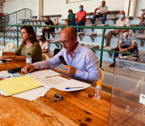 Tony Poli lors de sa rééelection. Tony Poli lors de sa rééelection.