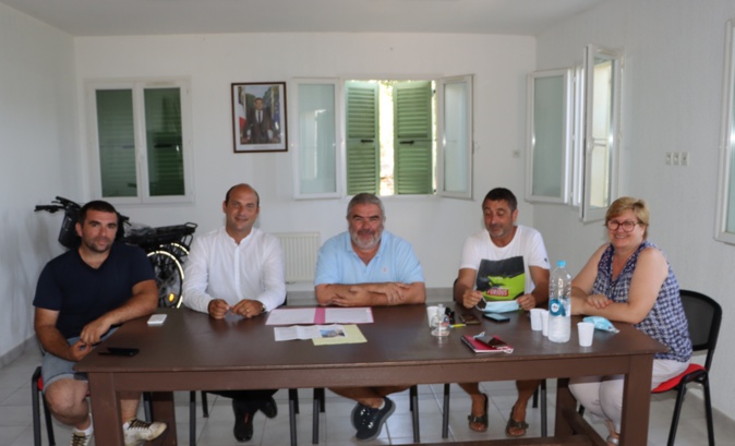 Membres du conseil municipal et de la Fondation patrimoine