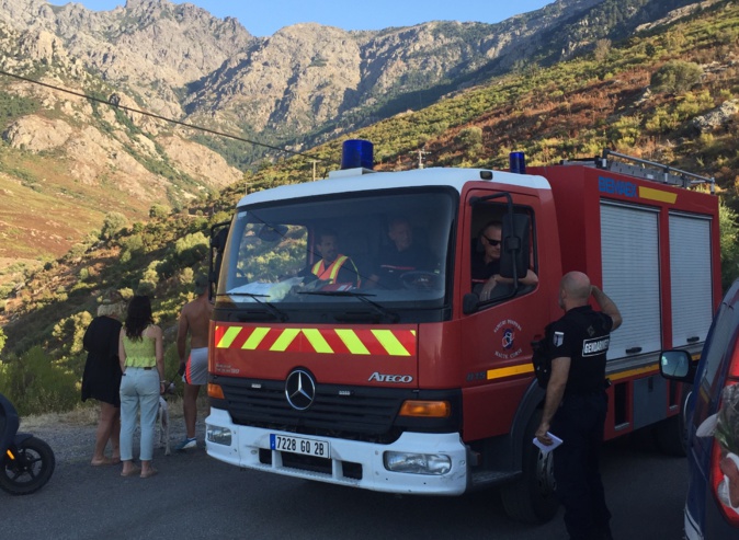 Calenzana : une voiture dans le ravin de la route de la Flatta. 5 jeunes… blessés Calenzana : une voiture dans le ravin de la route de la Flatta. 5 jeunes… blessés