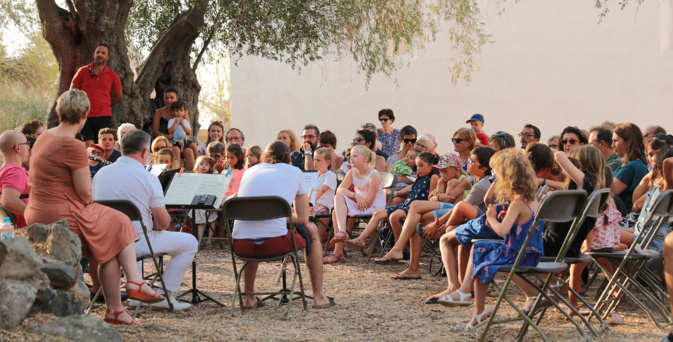 Les Rencontres de Calenzana ont fait le choix du plein air cette année © N2B Les Rencontres de Calenzana ont fait le choix du plein air cette année © N2B