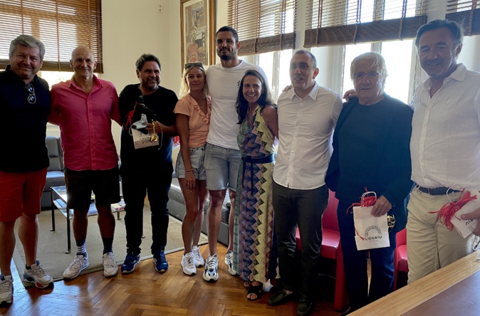 Des champions olympiques reçus à la mairie de Porto-Vecchio Des champions olympiques reçus à la mairie de Porto-Vecchio