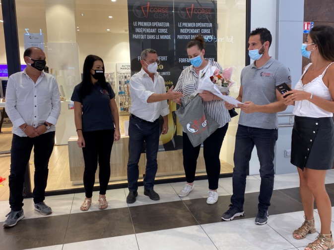 Corse GSM a fêté son 2 000e abonné Corse GSM a fêté son 2 000e abonné