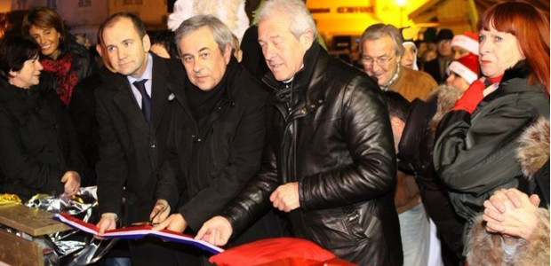 Inauguration à Calvi de la patinoire et du village de Noël