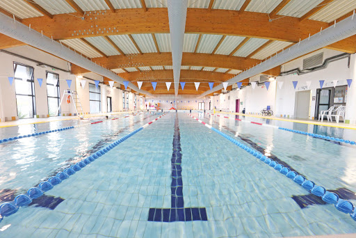 La piscine du complexe sportif Calvi-Balagne fermée, les activités terrestres sous condition