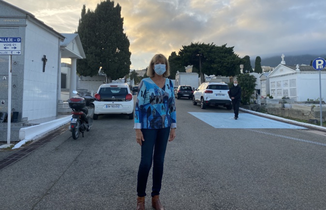 Marie-Antoine Bozzano, conservatrice des cimetières. Marie-Antoine Bozzano, conservatrice des cimetières.