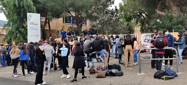 Covid-19 : le lycée de Balagne bloqué pour dénoncer le protocole sanitaire insuffisant