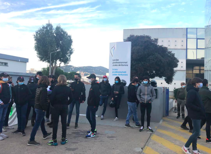 Le lycée Jules-Antonini (Photos Michel Luccioni) Le lycée Jules-Antonini (Photos Michel Luccioni)