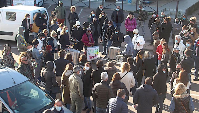 Porto-Vecchio : l'appel à la mobilisation du collectif "Survie" entendu Porto-Vecchio : l'appel à la mobilisation du collectif "Survie" entendu