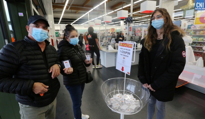 Un système de coupons à l'entrée du Gifi Atrium Un système de coupons à l'entrée du Gifi Atrium