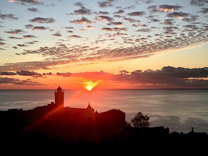 La photo du jour : u sole splende sopra Bastia