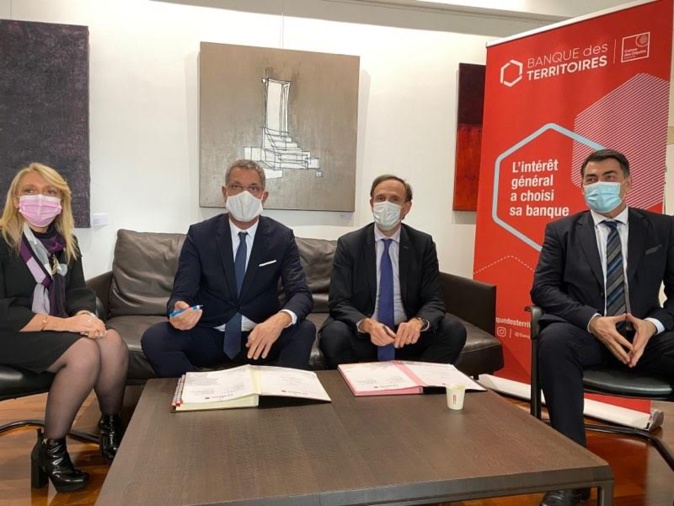 Olivier Sichel et Pierre Savelli ont signé la convention de prêt. Olivier Sichel et Pierre Savelli ont signé la convention de prêt.