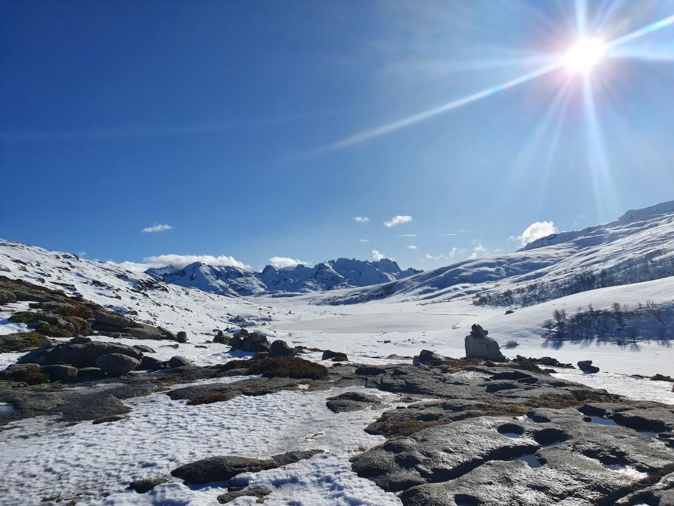 La photo du jour : le lac de Ninu gelé