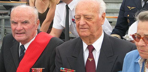 Pierre Lorillon (à gauche) : Il était l'un des trois derniers héros de l'escadrille Normandie-Nieman.