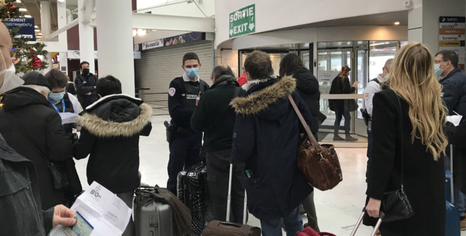 Contrôle obligatoire avant de quitter l'aéroport Contrôle obligatoire avant de quitter l'aéroport