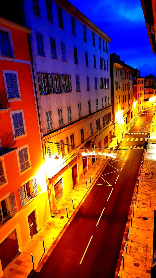 La photo du jour : à Bastia, les couleurs du boulevard Auguste-Gaudin
