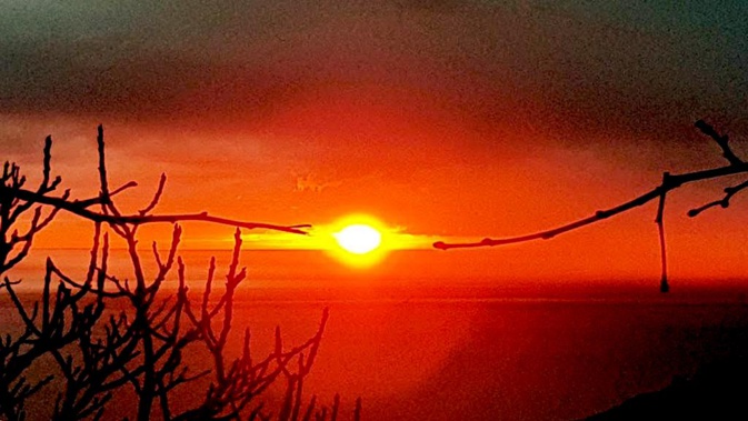 La photo du jour : sole d'invernu tene per un filu