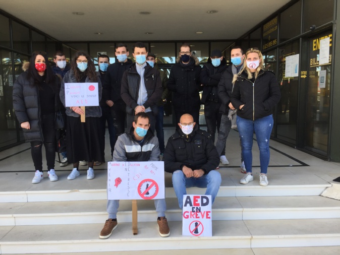 Bastia : les assistants d'éducation dans la rue Bastia : les assistants d'éducation dans la rue