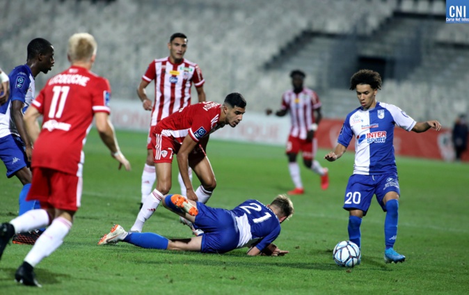 L'ACA réduit à 10 s'incline à Dunkerque (3-1) L'ACA réduit à 10 s'incline à Dunkerque (3-1)