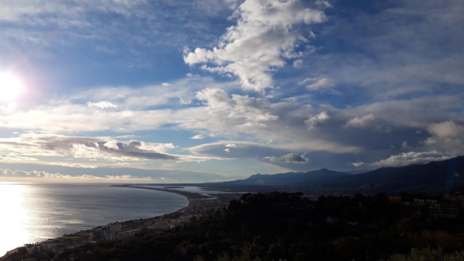 Vue des Cimes aux terrasses de Cardo (Sandrtine Mege)