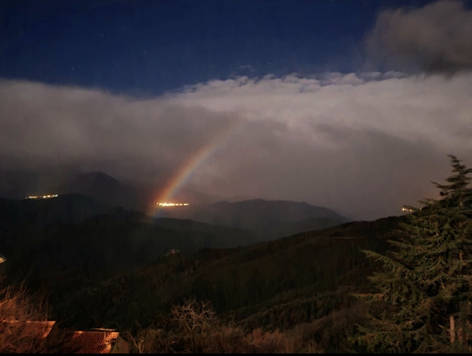 Un arc-en-ciel lunaire observé à Piedicorte-di-Gaggio Un arc-en-ciel lunaire observé à Piedicorte-di-Gaggio