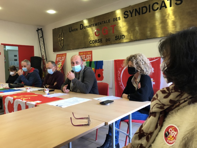 Photo de la conference de presse de ce 2 février, Michel Luccioni Photo de la conference de presse de ce 2 février, Michel Luccioni