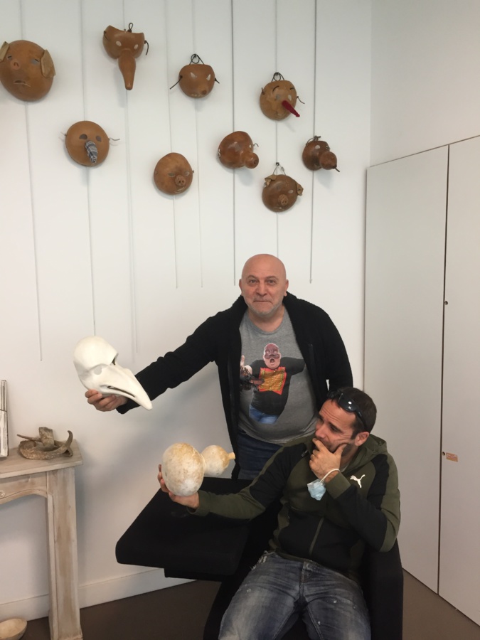 Orlando Forioso et Jean-Yves Casalta exposent plusieurs dizaines de masques du monde entier Orlando Forioso et Jean-Yves Casalta exposent plusieurs dizaines de masques du monde entier