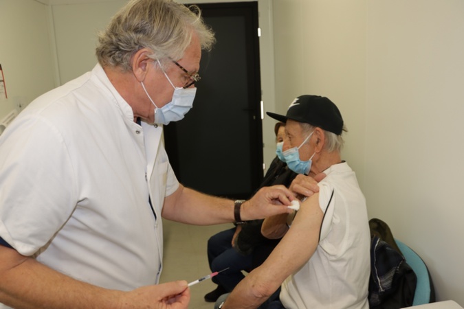 La campagne de vaccination assurée au CH Calvi-Balagne par le Dr Roche