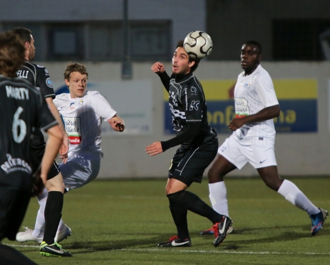 Le CAB domine Cherbourg (3-0)