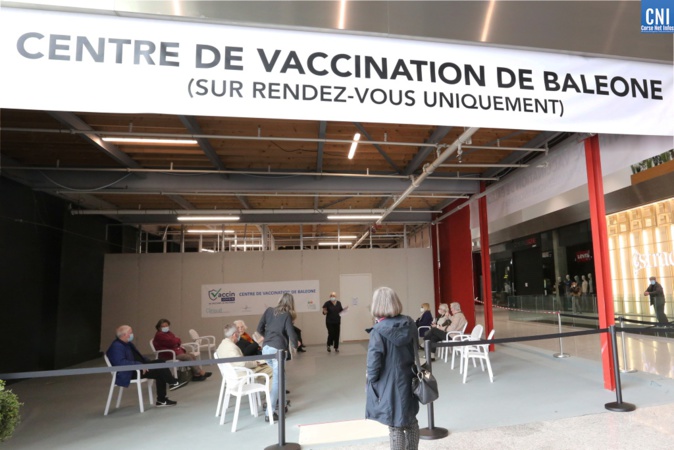 Le centre de vaccination de la galerie du Leclerc Baleone passe à la vitesse supérieure ce week-end. Photo : Michel Luccioni