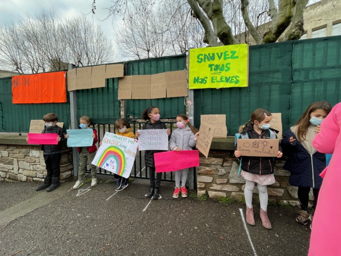 Bastia : Mobilisation contre la suppression d’une classe à l'école Charpak Bastia : Mobilisation contre la suppression d’une classe à l'école Charpak
