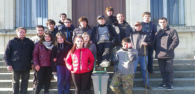 Les élèves du lycée agricole de Borgu sur le "Chemin des Dames" 