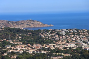 Calvi in Core dénonce la « vision archaïque » et « l’échec du modèle urbanistique » de la municipalité calvaise Calvi in Core dénonce la « vision archaïque » et « l’échec du modèle urbanistique » de la municipalité calvaise