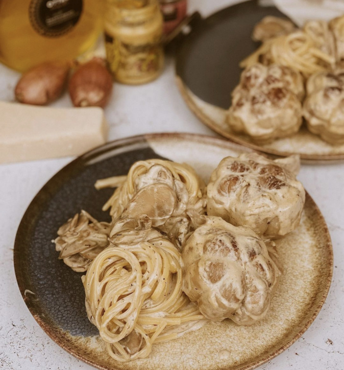 A table : Paupiettes de veau, sauce moutarde forestière et linguine avec... la Petite Cuisine de Marie A table : Paupiettes de veau, sauce moutarde forestière et linguine avec... la Petite Cuisine de Marie