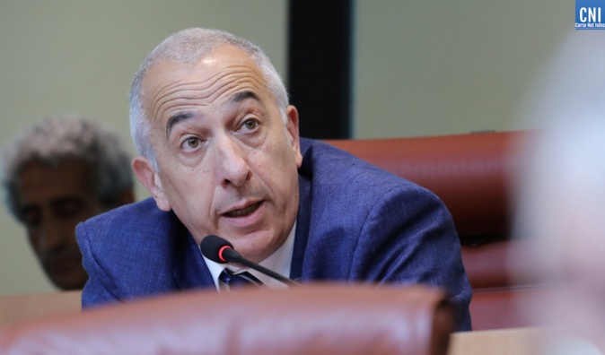 Pierre Ghionga interroge l'Exécutif sur le projet des « soldi corsi ». Photo : Michel Luccioni Pierre Ghionga interroge l'Exécutif sur le projet des « soldi corsi ». Photo : Michel Luccioni