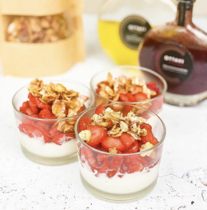 A table : Verrines de fraises corses marinées avec... la Petite Cuisine de Marie A table : Verrines de fraises corses marinées avec... la Petite Cuisine de Marie